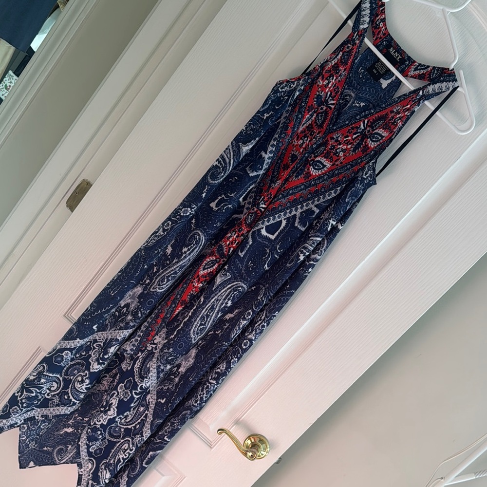 Elegant Paisley Maxi Dress - Blue and Red